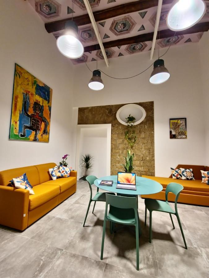 Borgo Dei Miracoli Hotel Naples Luaran gambar