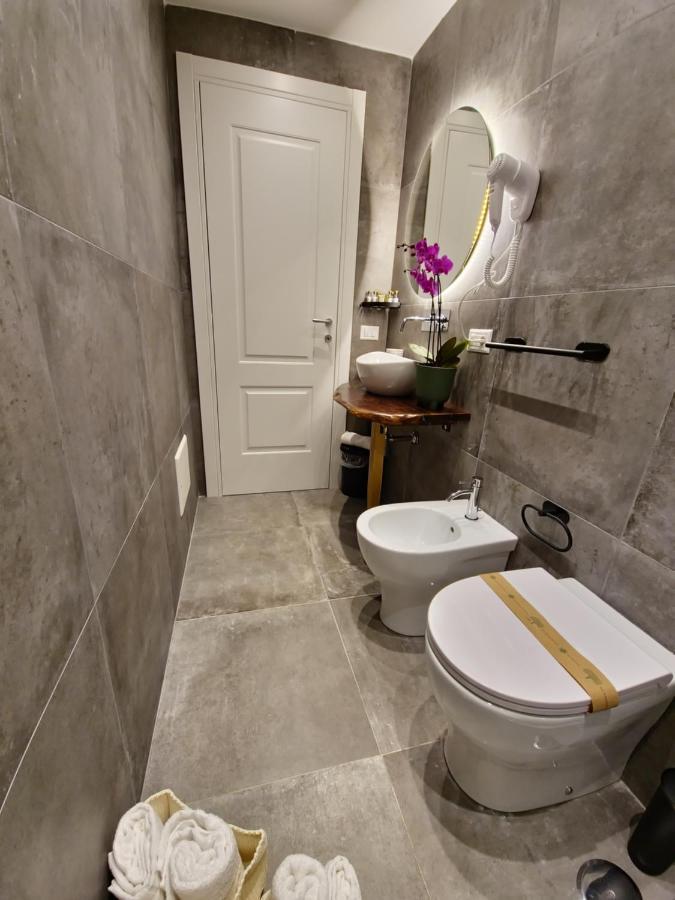 Borgo Dei Miracoli Hotel Naples Luaran gambar