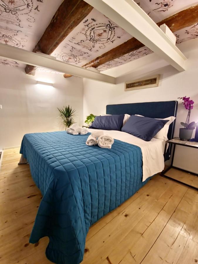 Borgo Dei Miracoli Hotel Naples Luaran gambar