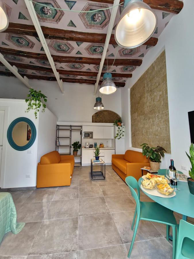 Borgo Dei Miracoli Hotel Naples Luaran gambar